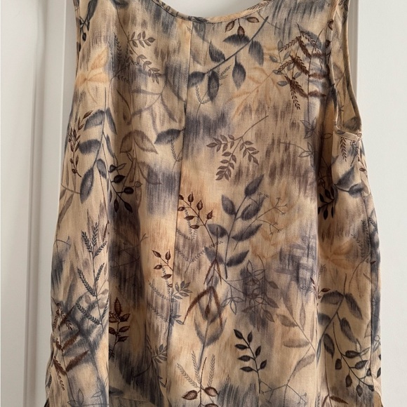 FIRST OPTION TOO Women’s Tan Floral Trees Sleeveless Blouse-PLUS 3X - Picture 7 of 8